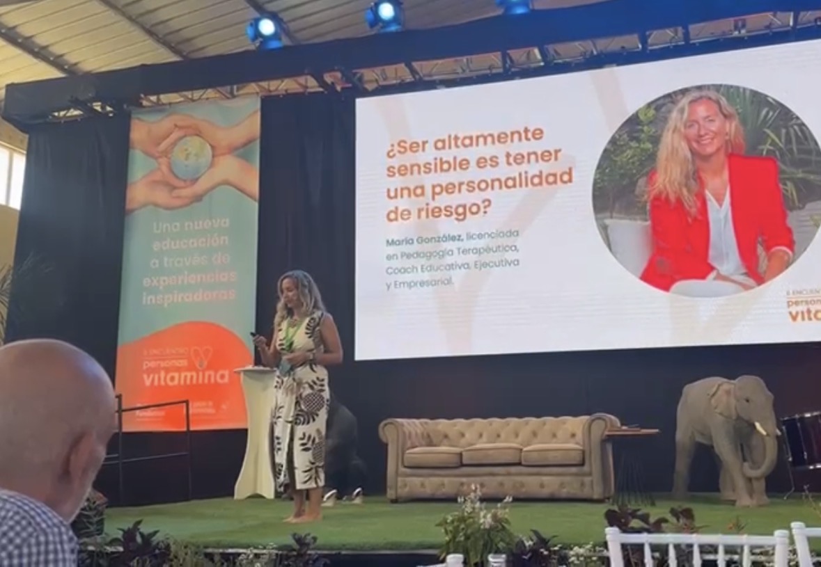 María González en formación y conferencias